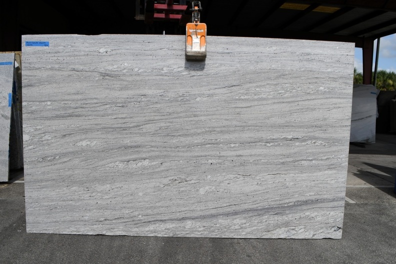 MOON WHITE 3CM LOT 3P550015 131X79.JPG